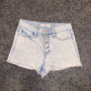 Abercrombie & Fitch High Wasted Shorts